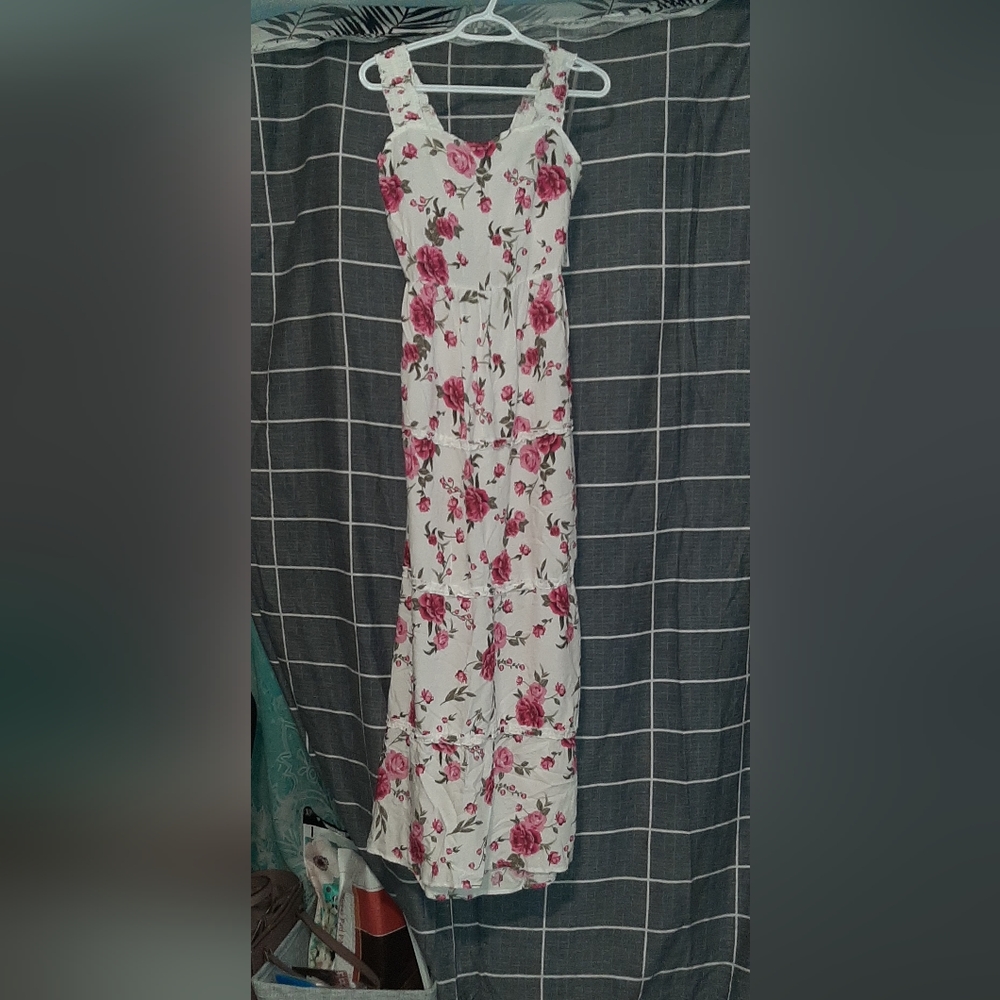 White and pink tiered floral maxi dress